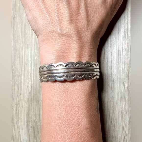 Vintage Navajo Mike Chee Sterling Silver Cuff Bracelet - Picture 8 of 8